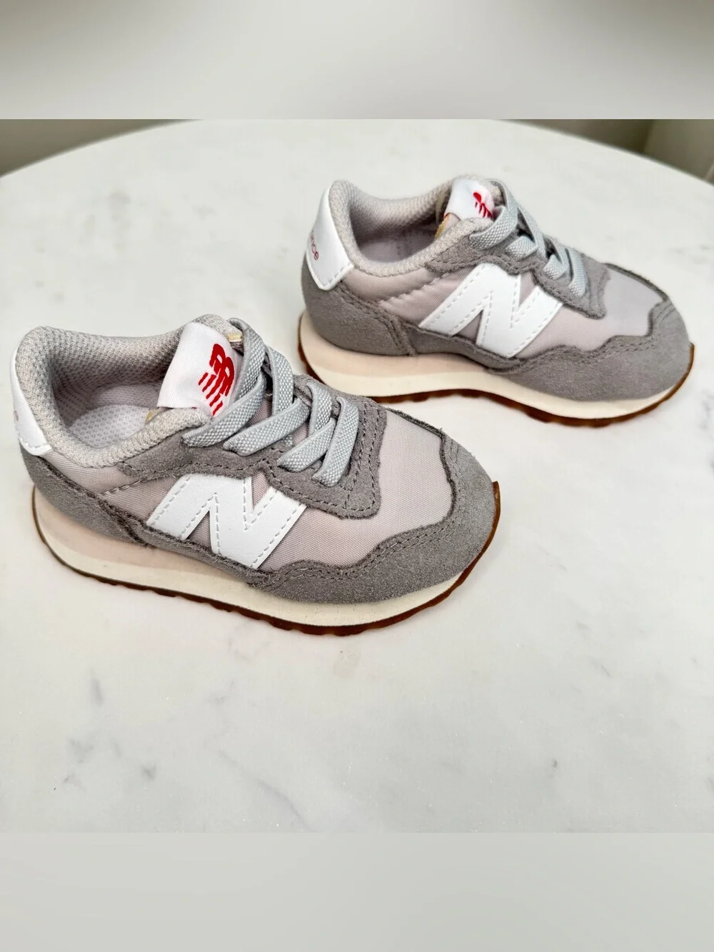 New Balance Kids Gray, White & Red Logo Classic Sneaker